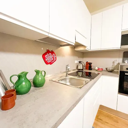 Apartment Lagrange *